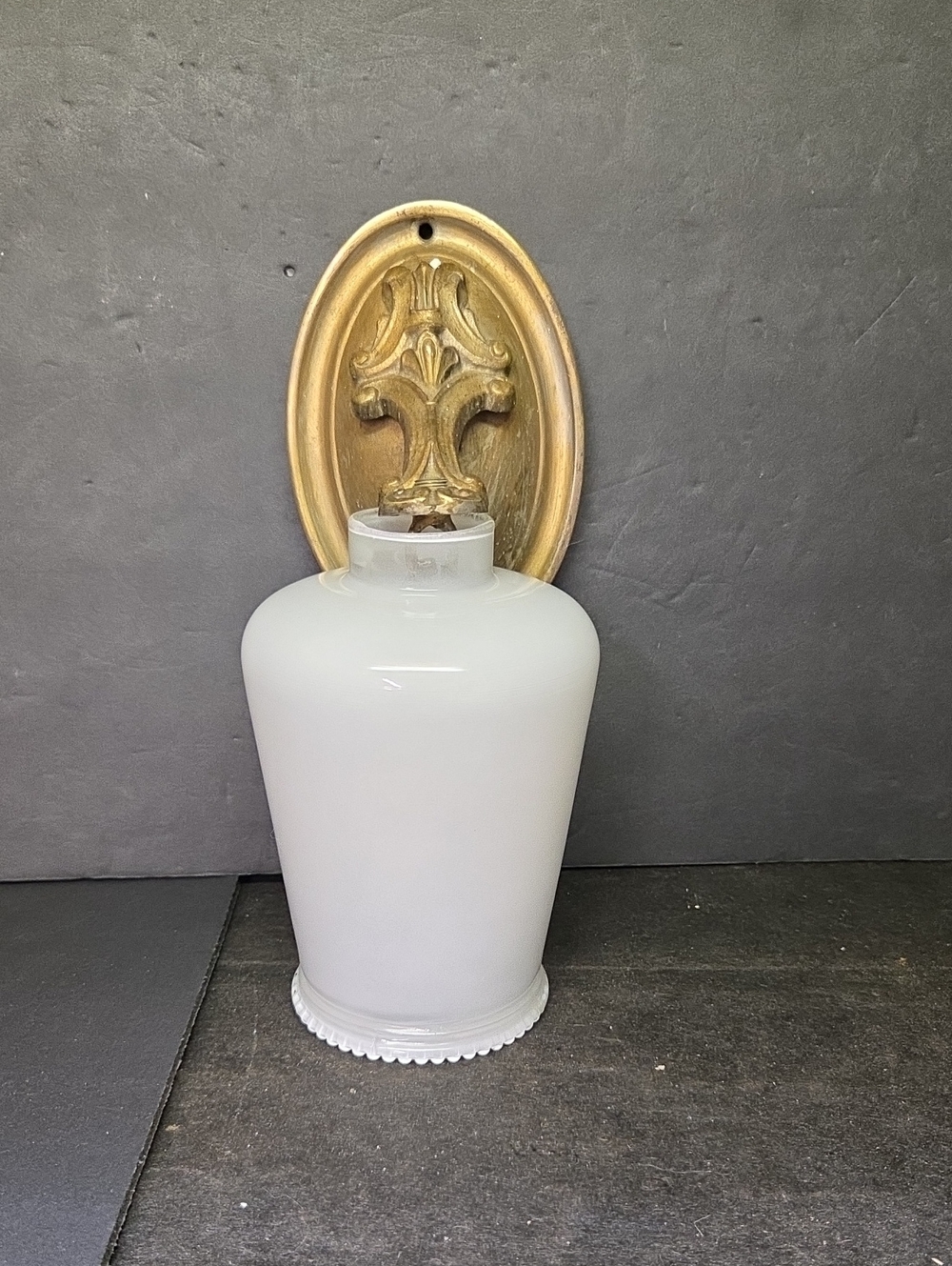 Antique Brass Glass Lamp Shade Fixture Wall Sconce